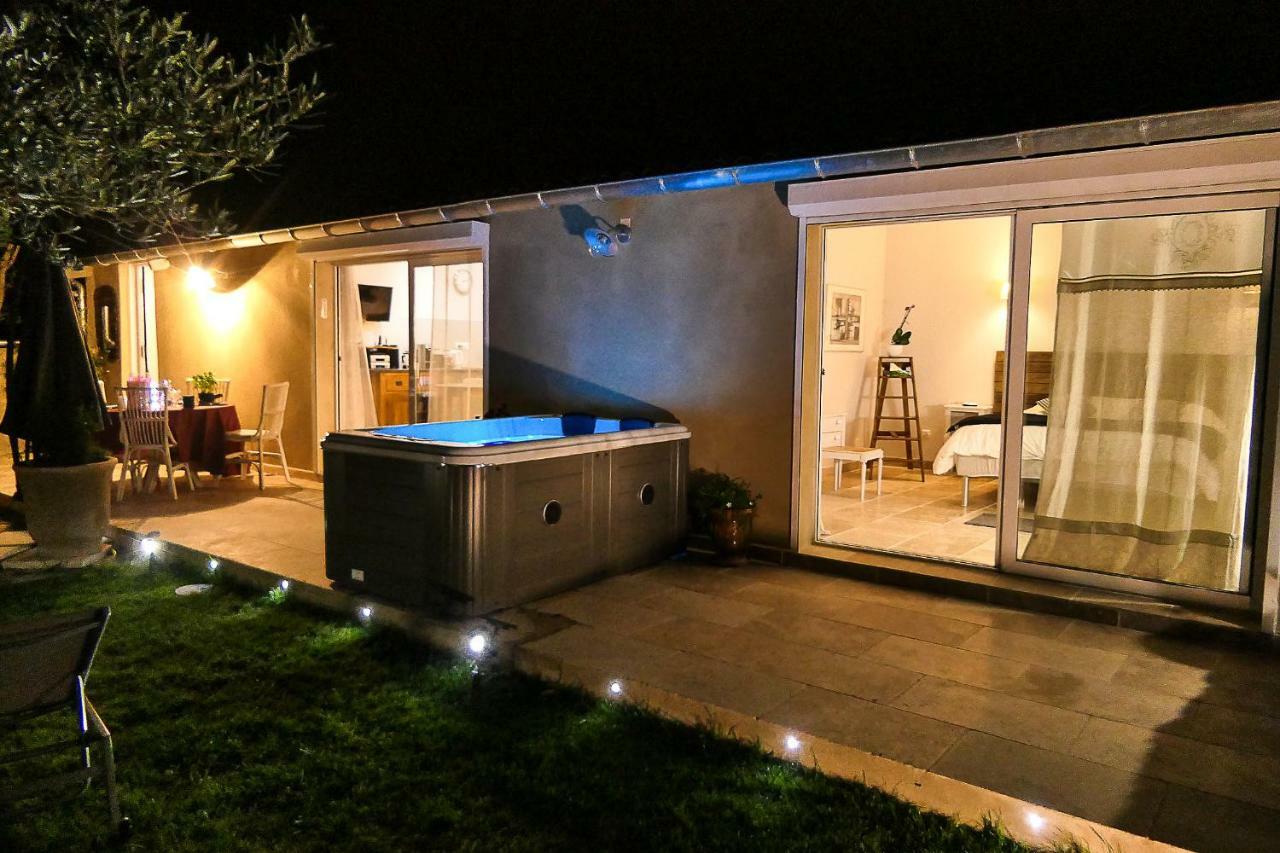 Hammam Et Jacuzzi En Provence Holiday home Caphan